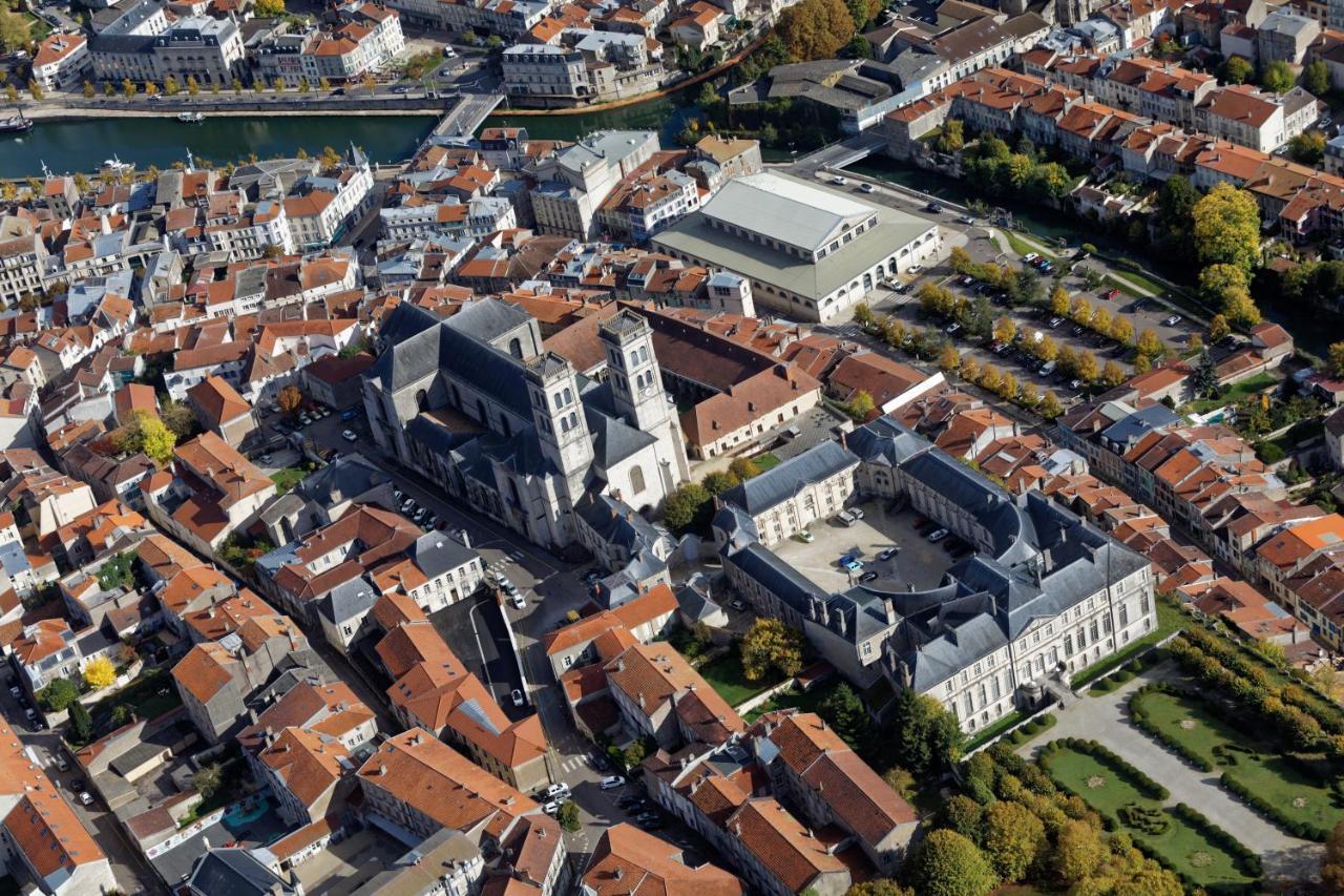 Le Cocon D'Eloise Lägenhet Verdun-sur-Meuse Exteriör bild